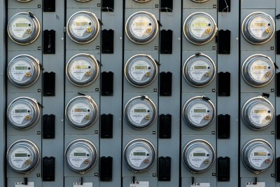 Heb je zonnepanelen? Je nieuwe meter kan geld gaan kosten